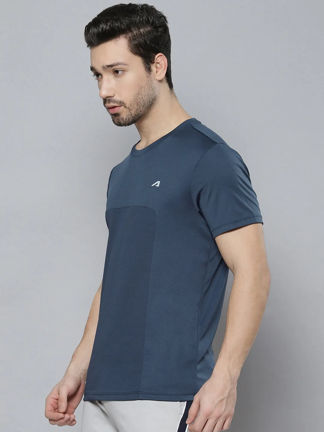 Alcis Men Navy Blue Solid T-shirt