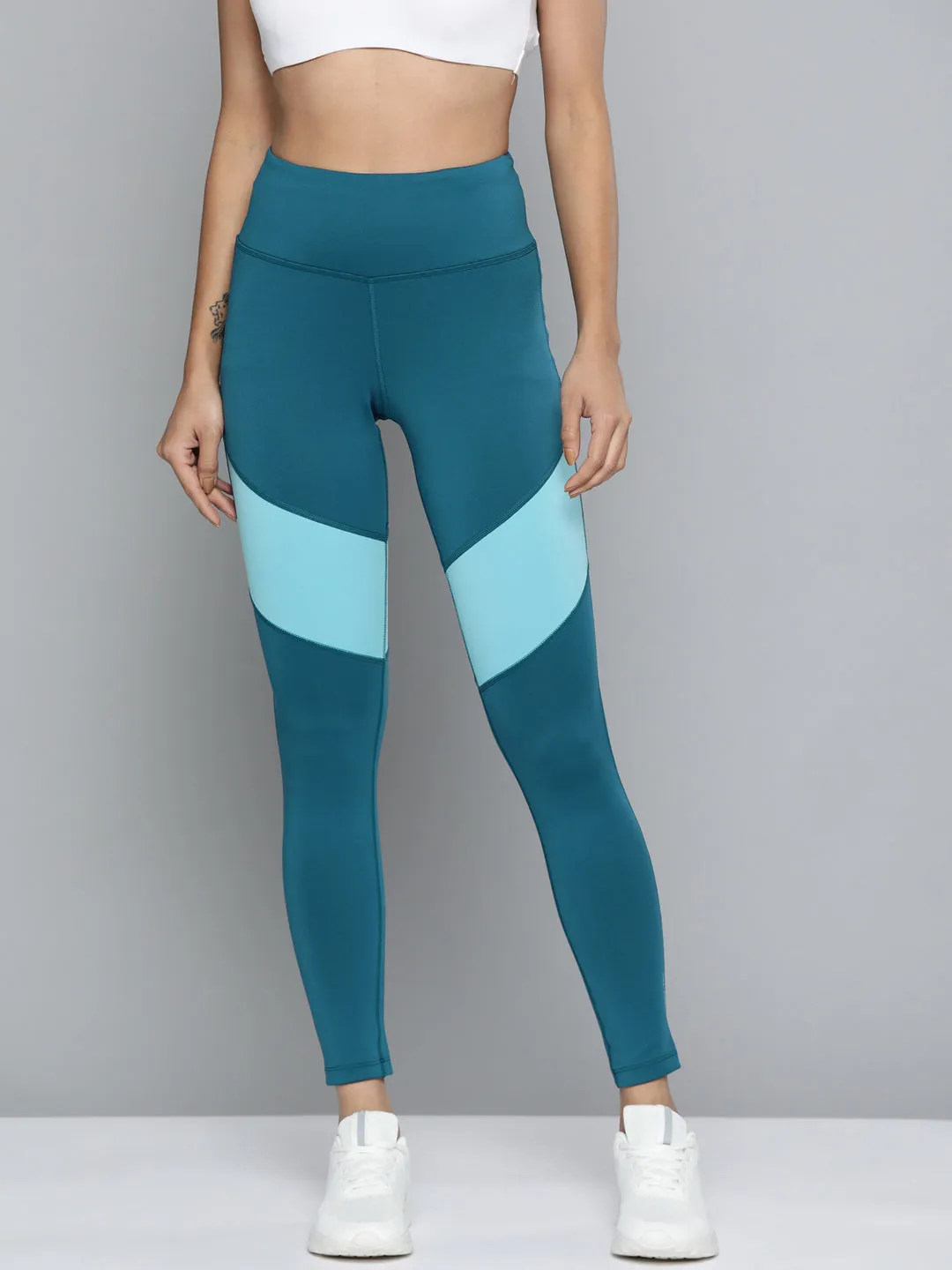 Alcis Women Blue Colourblocked Cropped Sport Tights