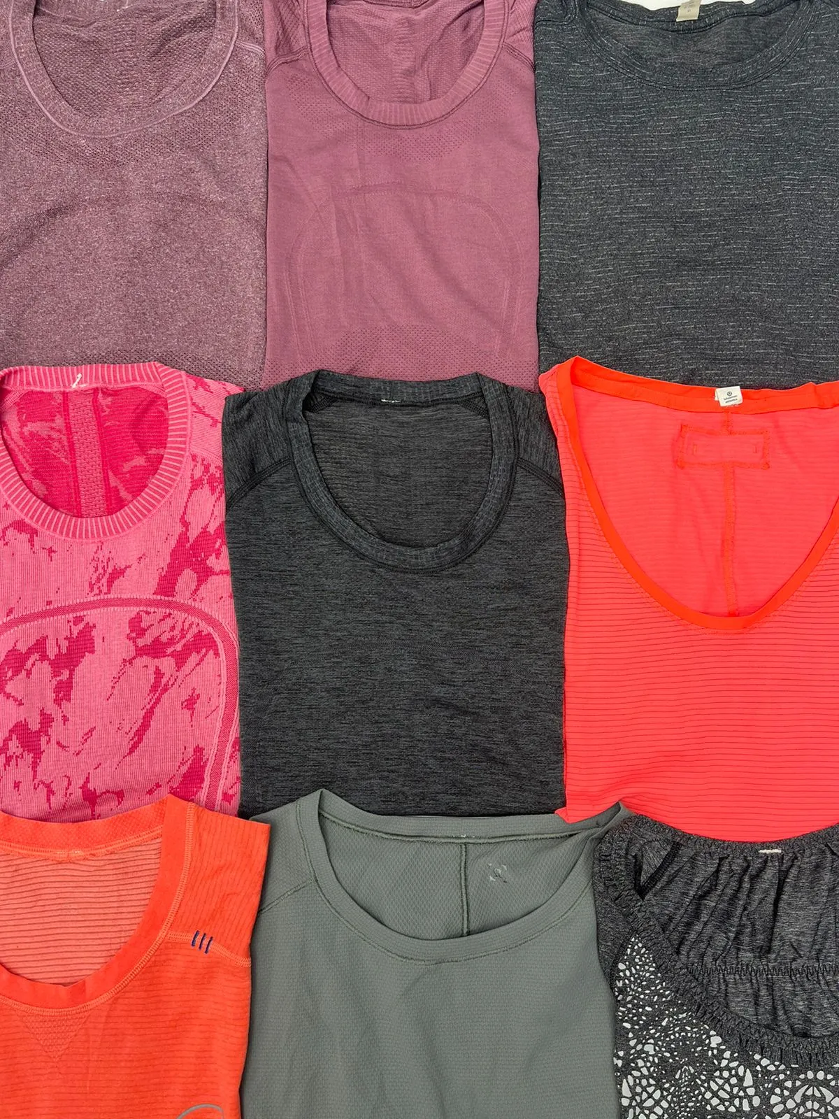 Lululemon Sports Tops (60pcs) F14