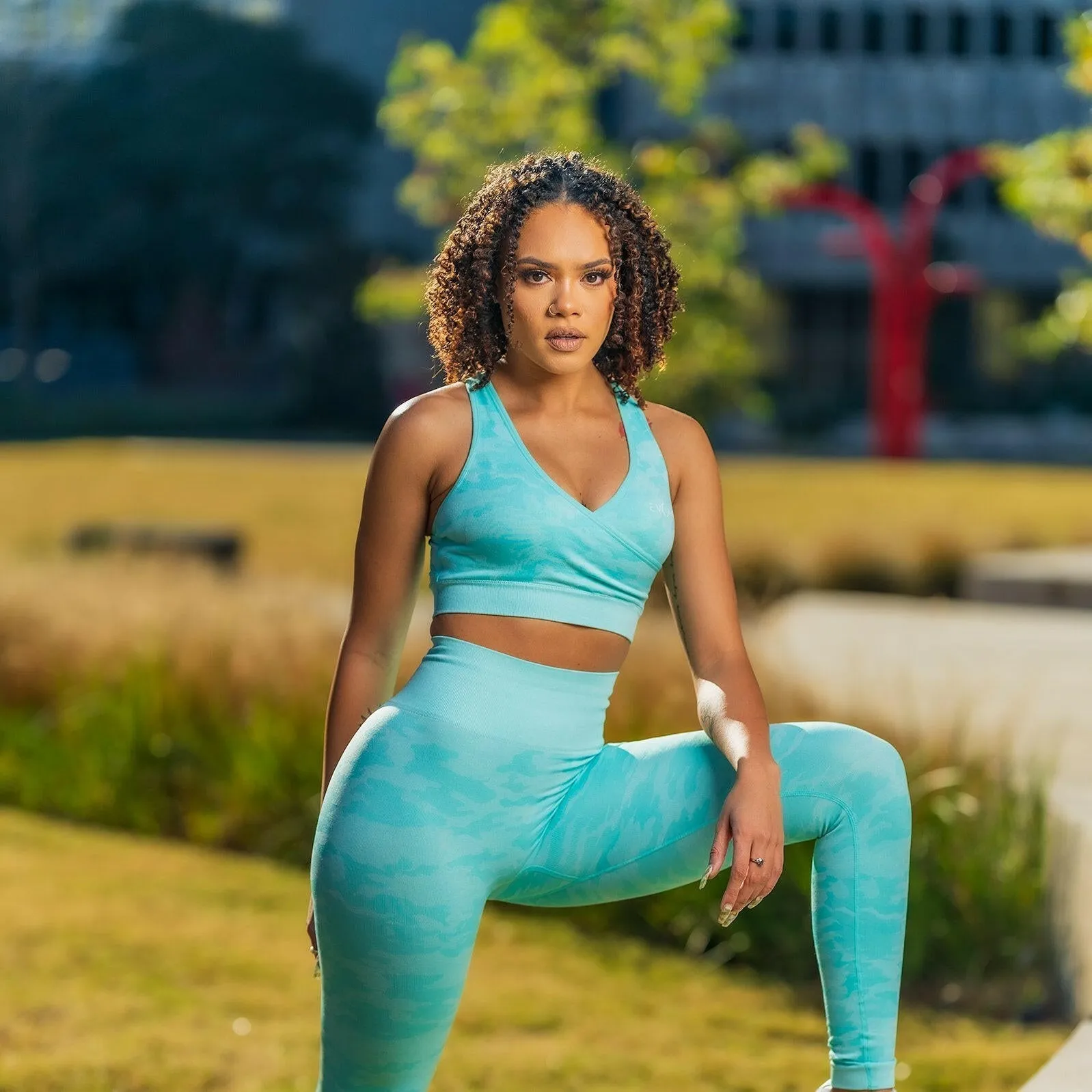 Rebel Seamless Sports Bra (Camo Mint Blue)