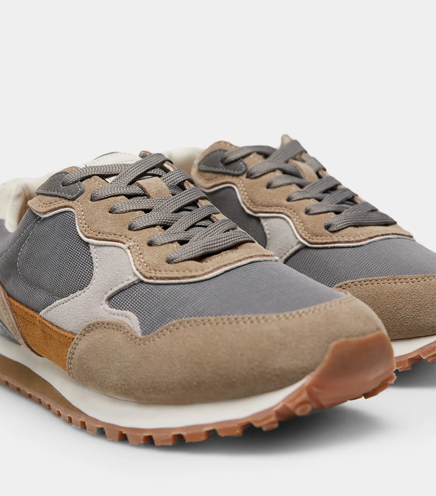 Retro Running Sports Beige